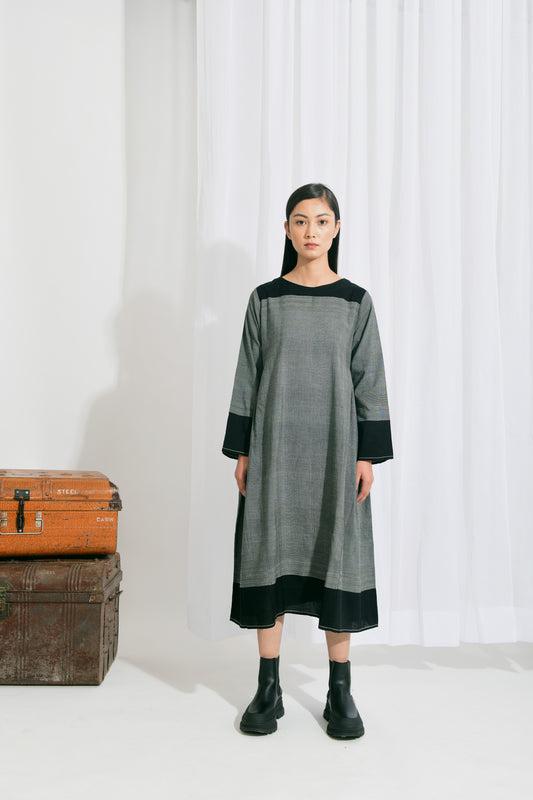 Unpacked 025 Handwoven Monochrome Khadi Cotton Dress